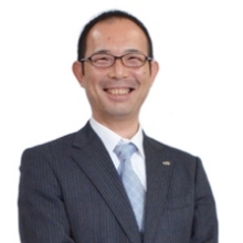 お客様にご満足頂ける「提案」と「接客」に努めています。 株式会社GRANDIR 代表取締役 辻本 晃男